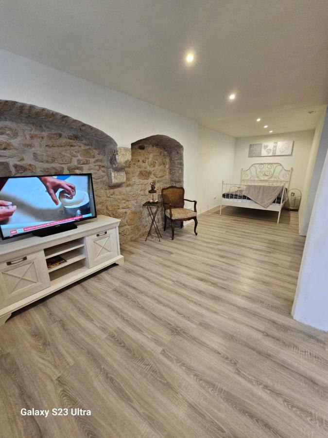 Ferienwohnung ,,Hinter Der Mauer" Hildburghausen Exterior foto